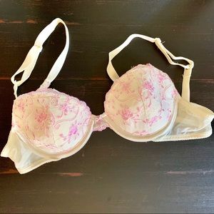 Wonderbra Lace Bra 36A